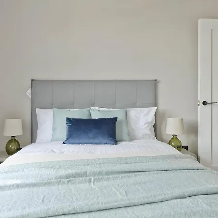 Apartment Fabulous Three Bedroom Flat Near Marylebone By Underthedoormat London