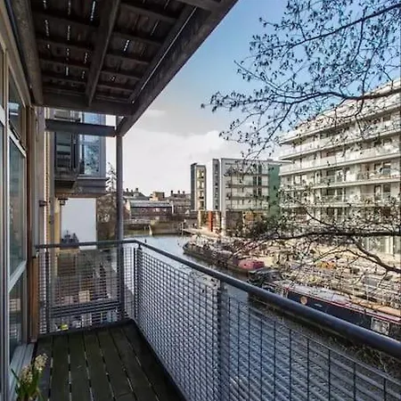 Canal-side In Shoreditch London