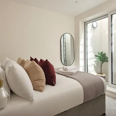 Fulham - Hestercombe House By Viridian