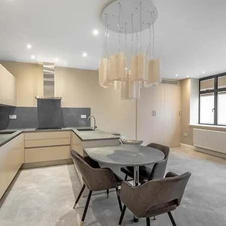 Modern&luxurios 1 Bed Apartment-prime Location. Apartment