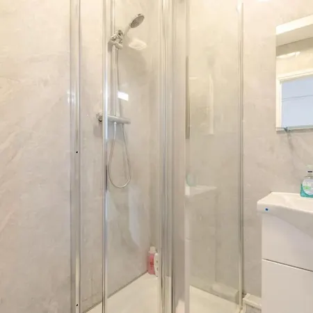3bd Flat In The Heart Of Camden Town Apartment London