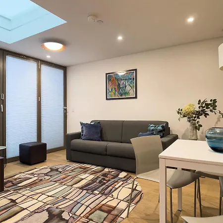 Mirabilis - Bayham Street Apartment *