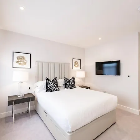 Apartment Hamlet Gardens London