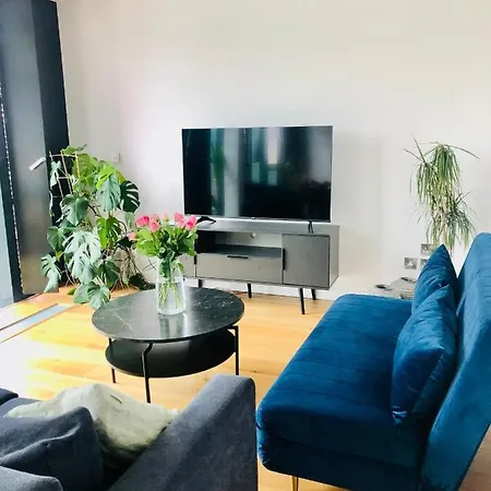 Luxury 2 Bedroom 20 Min From Apartman