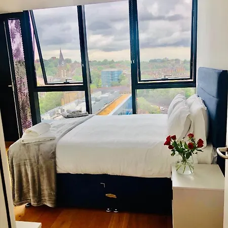 Luxury 2 Bedroom 20 Min From Apartment *