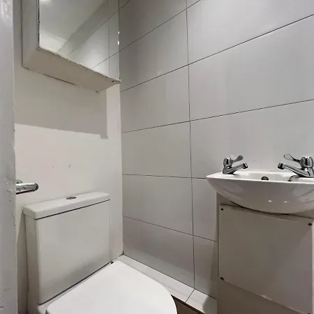 Economic In The Heart Of Chiswick - Apartment London