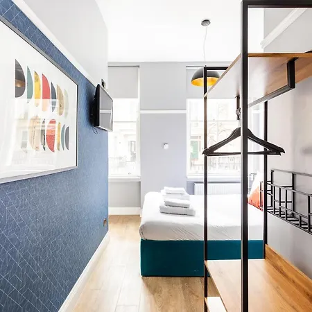 Relay - 109 Warwick Road Apartment *