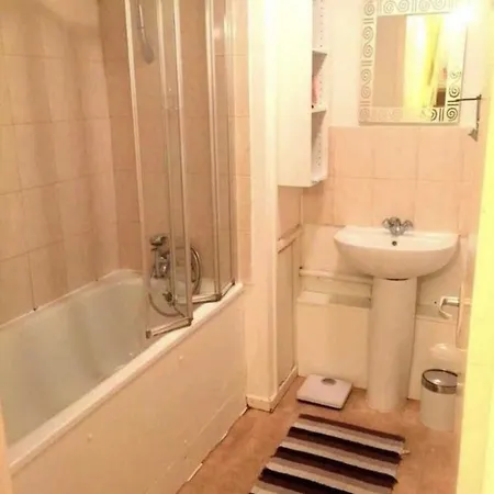Mccarthy B Guest house *