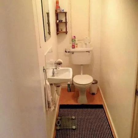 Mccarthy B Guest house *
