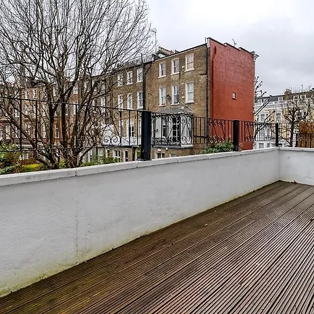 Relay - 109 Warwick Road * London