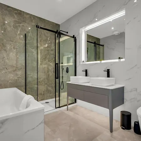 Be - Alexandra Park Residences 아파트