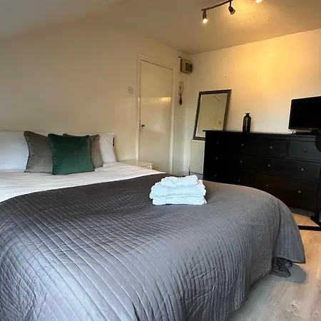 Apartamento Economic In The Heart Of Chiswick - Londres