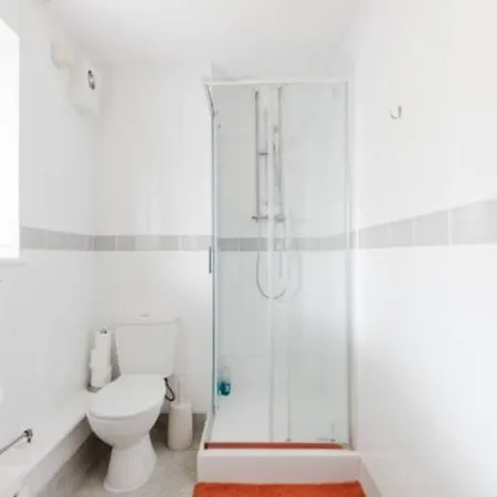 Private Double & Private Bathroom In Our Homestay *