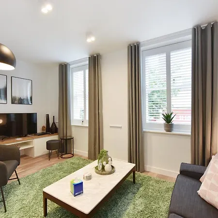 Apartment Street Serviced By Globe