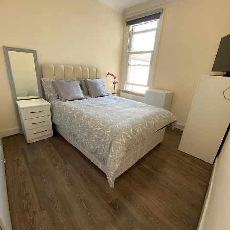 Homestay Private In Excellent Family House ,zone 2