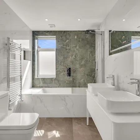 Be - Alexandra Park Residences *