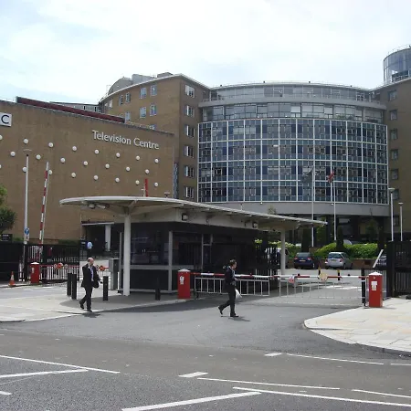 Apartment Charming 2-bed Flat With Balcony Close To White Westfield *