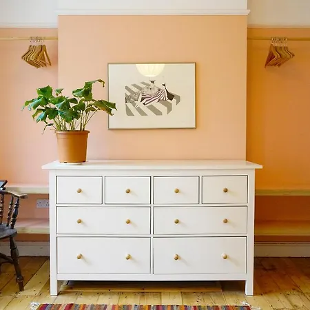 Stunning 3-bedroom Townhouse In Superb Location * Londres