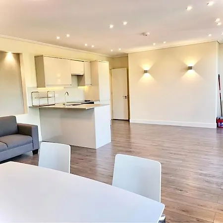 Apartment Luxuries 2 Bed Flat In Canary Wharf London