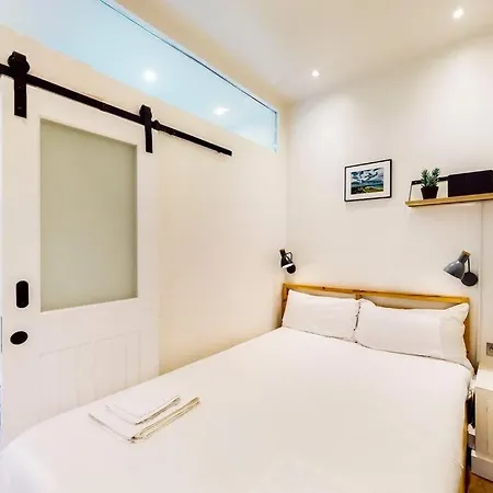 Beautiful 1 Bedroom In Shepards Bush * London