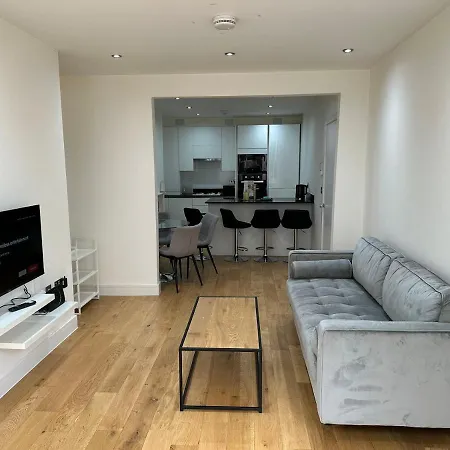 Massive Flat Near Greenwich Park *