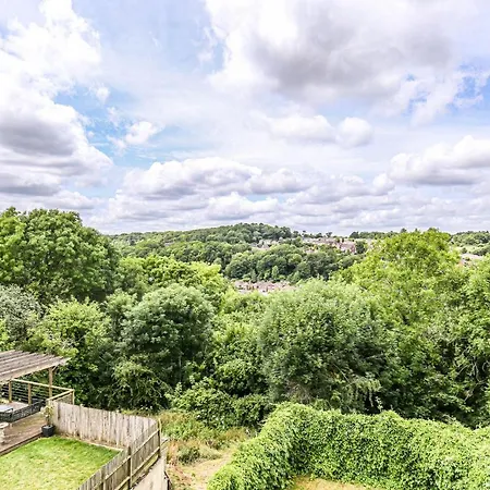 Hillcrest * Biggin Hill