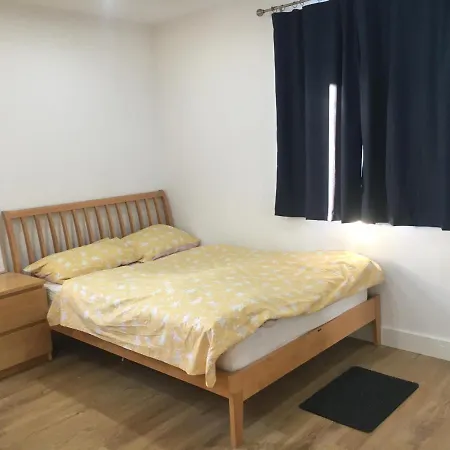 Cosy Private Studio With Quick Access To London Apartment Orpington