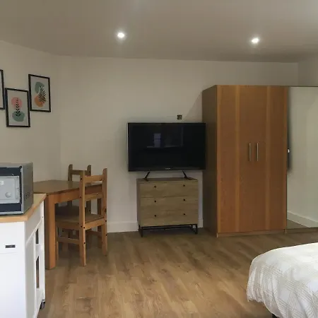 Apartment Cosy Private Studio With Quick Access To London *