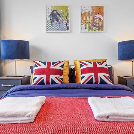 66 Station Road Apartment Upminster