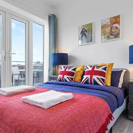 Apartment 66 Station Road