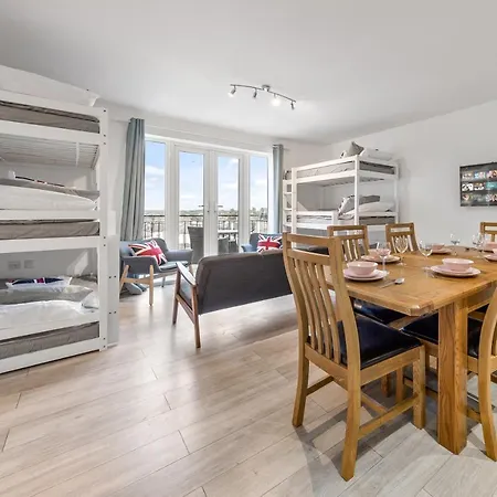 Apartment 66 Station Road Upminster