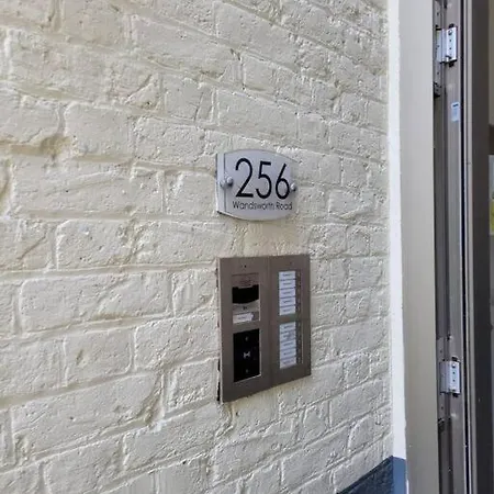 2br Flat In Wandsworth Sleep 10 W10