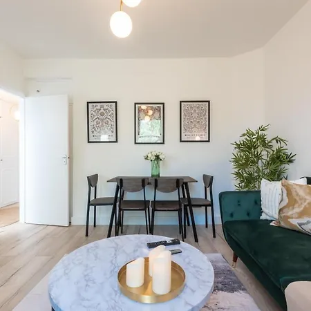Hammersmith - 2 Bedroom Flat Apartment