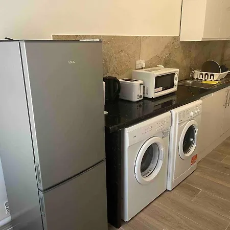 Apartment Remarkable 2-bed In London