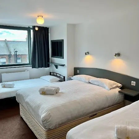 Hounslow Central Hotel