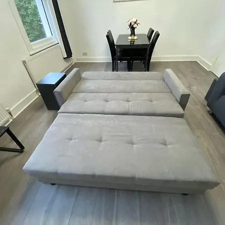2 Bedroom Flat In Londres