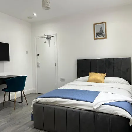 Starlet Apartment