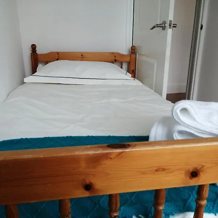 Apartment Lovely 3 Bedrooms Flat Near Station With Free Parking *