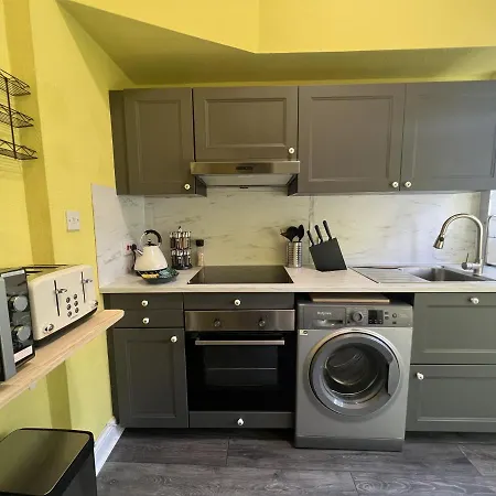 Apartment Luxury Holiday Elizabeth Line *