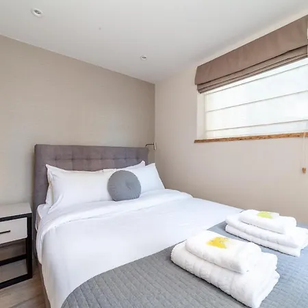 Stunning Modern 2br Flat Wgarden Near Harrods Apartment