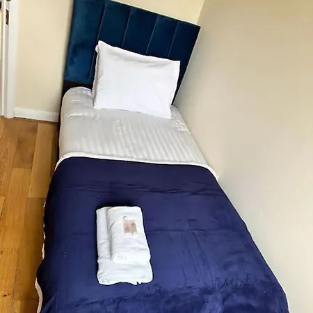 Jb Croydon Townhouse