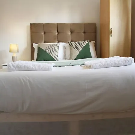 Apartment Ensuite With Kitchen Modern Large Double-bed In Zone 2