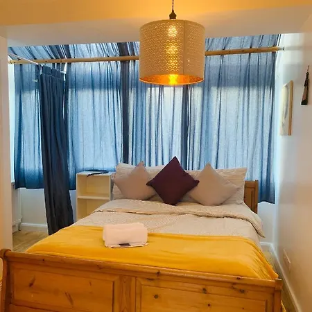 Riverside Double With Double Sofa Bed London