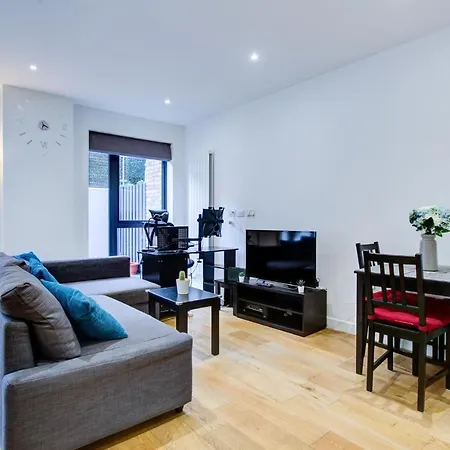 Statera - City Terraces Apartment London