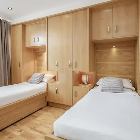 Luxe - Hyde Park - 2bed 3bath A/c + Lift