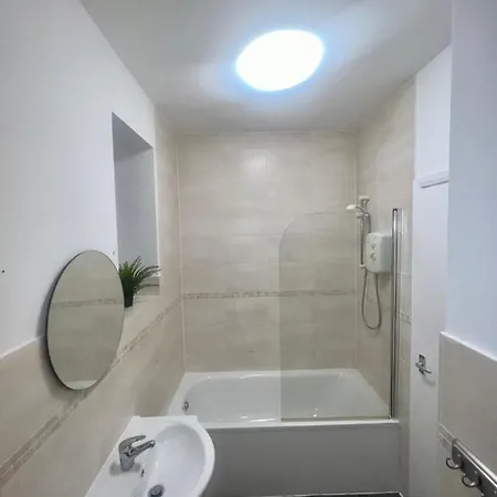Leisure Studio Flat In Golders Holiday home