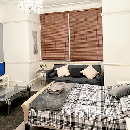 Norbury House - 1a Apartment Norbury (Greater London)