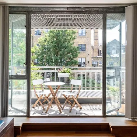 아파트 Altido Modern Flat With Canal Views *