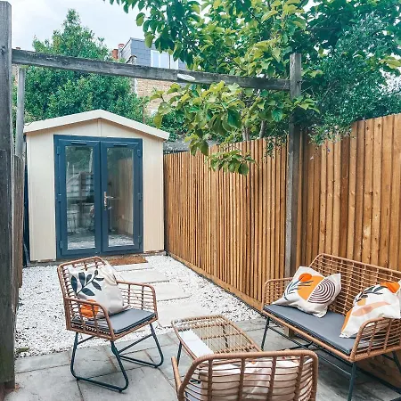 Apartment Gorgeous 3 Bed With Garden Office By Staybynumbers London