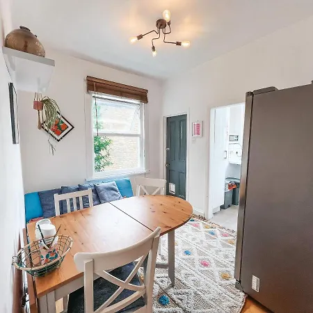 Gorgeous 3 Bed With Garden Office By Staybynumbers Apartment *